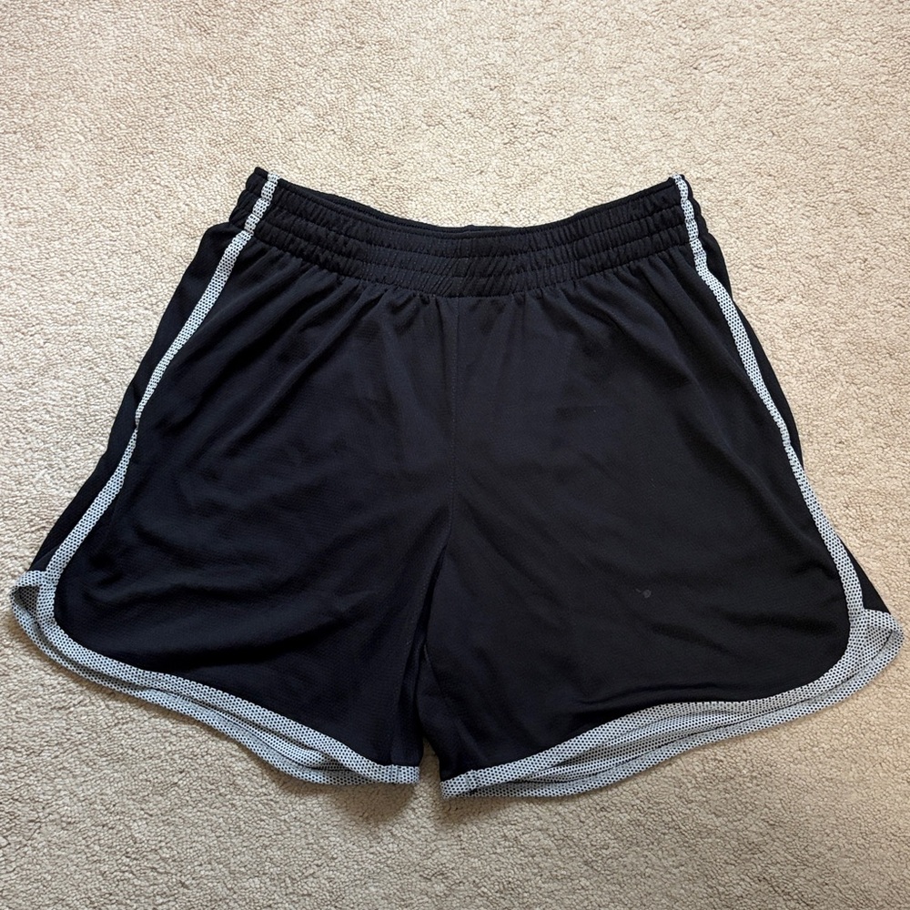 Champion C9 Black and White Athletic Shorts Women’s Size Medium Front Pockets